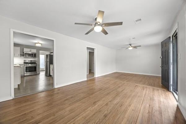 1903 Grayson St - Photo 4 of 16