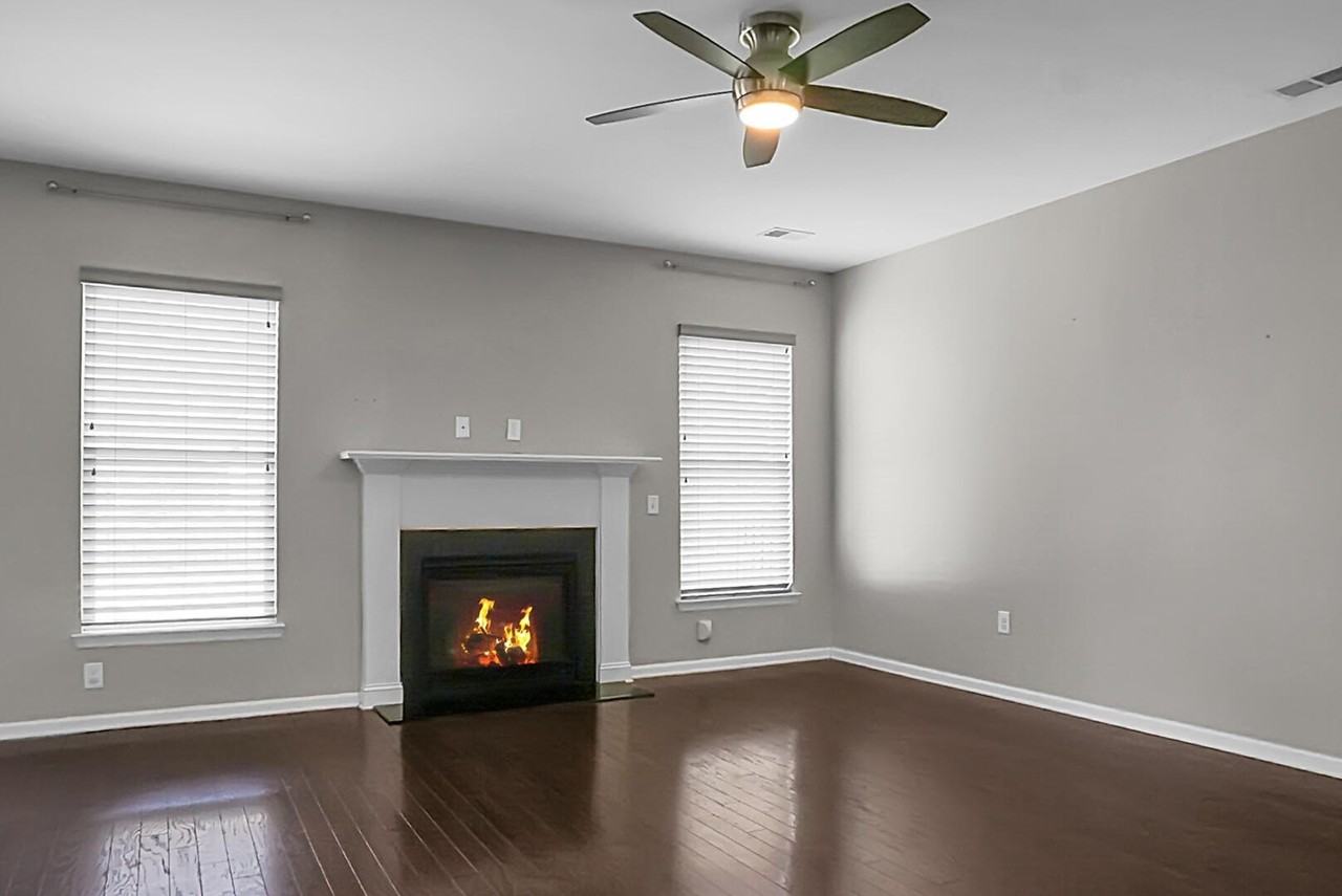 223 Alpine Rd - Photo 3 of 25