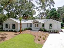featured image of 2404 Waterway Blvd