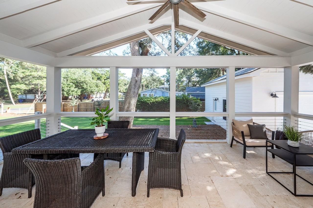 2404 Waterway Blvd - Photo 5 of 11