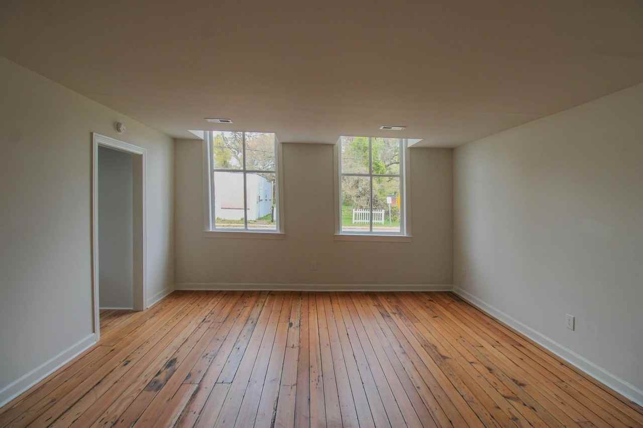 419 Whilden St Apt B #B - Photo 2 of 12