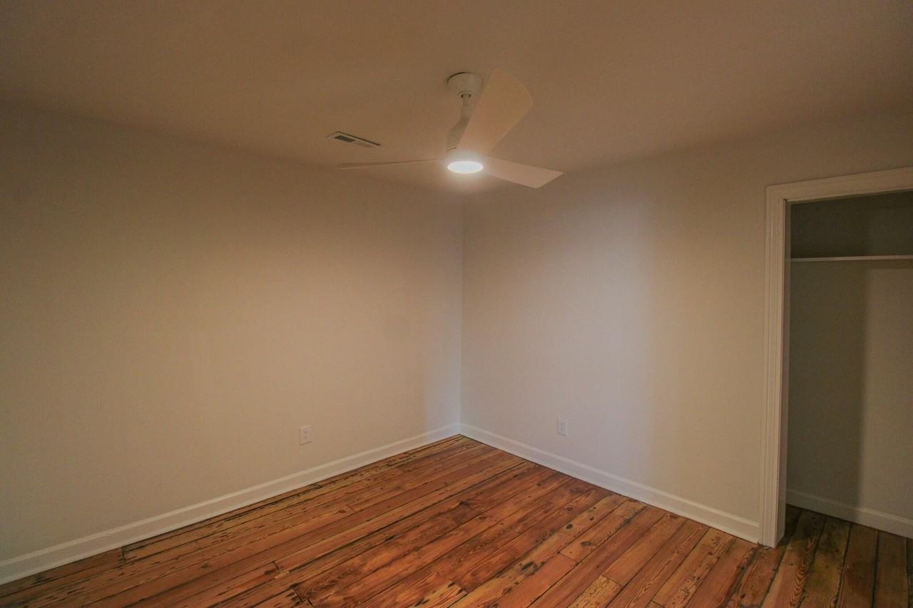 419 Whilden St Apt B #B - Photo 7 of 12