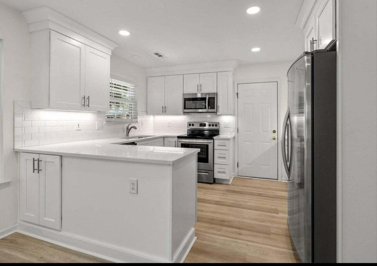 3161 Morningdale Dr - Photo 3 of 6