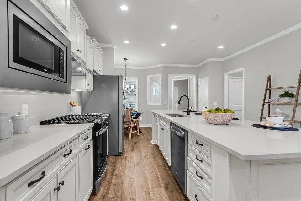 214 Garden Gate Way - Photo 6 of 32