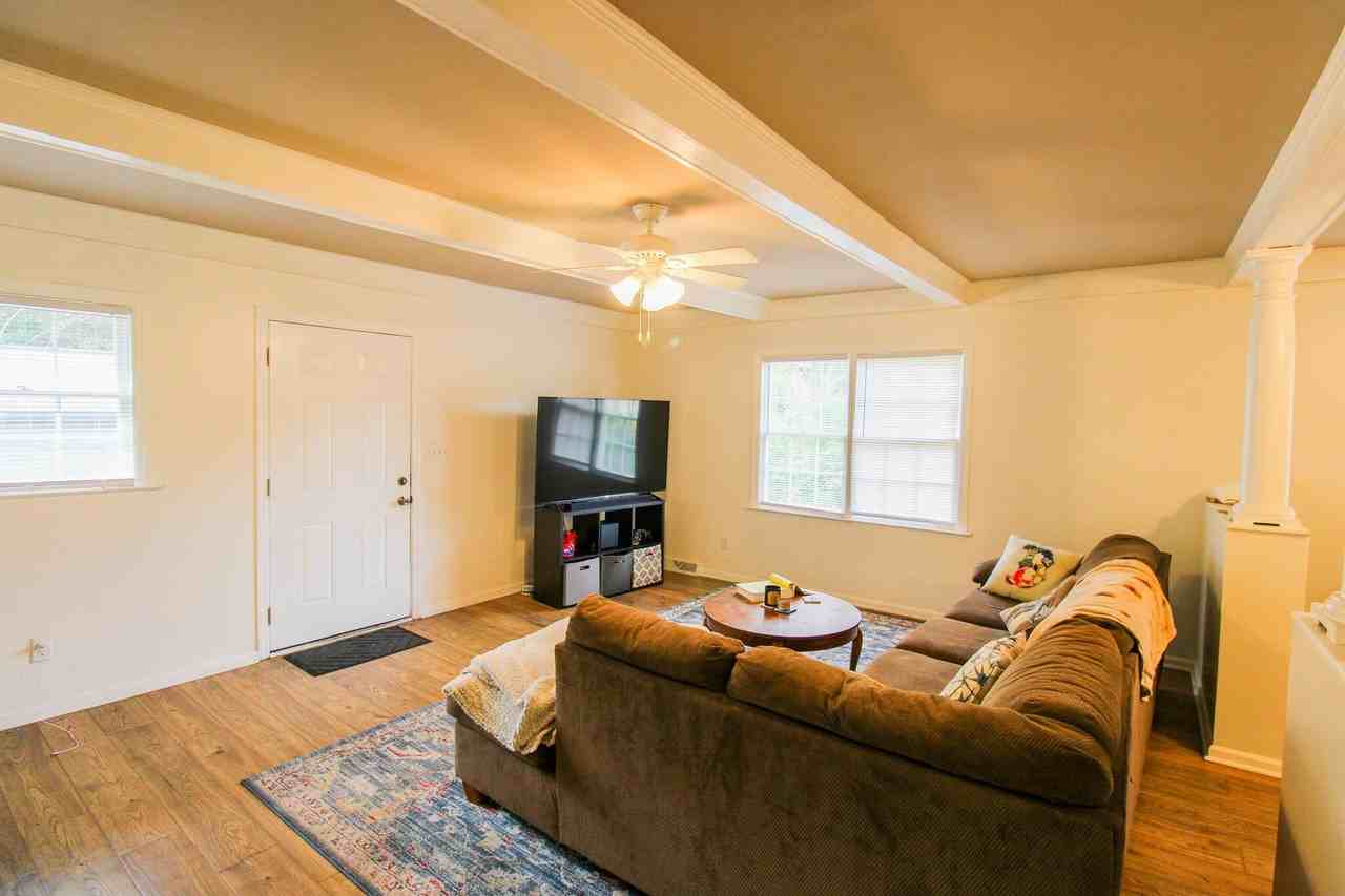 1709 Mulmar St - Photo 6 of 33