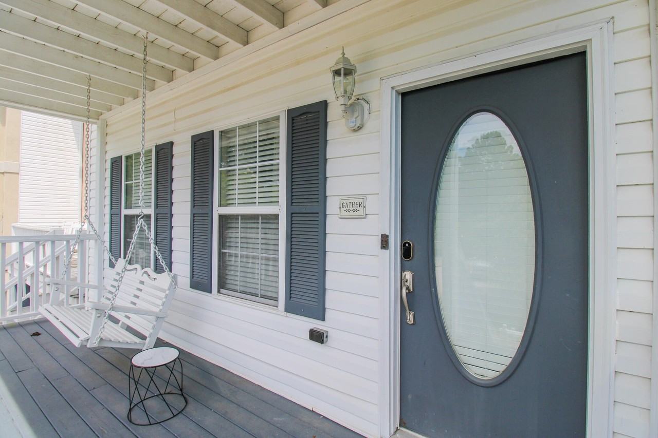 796 Harbor Place Dr - Photo 3 of 19