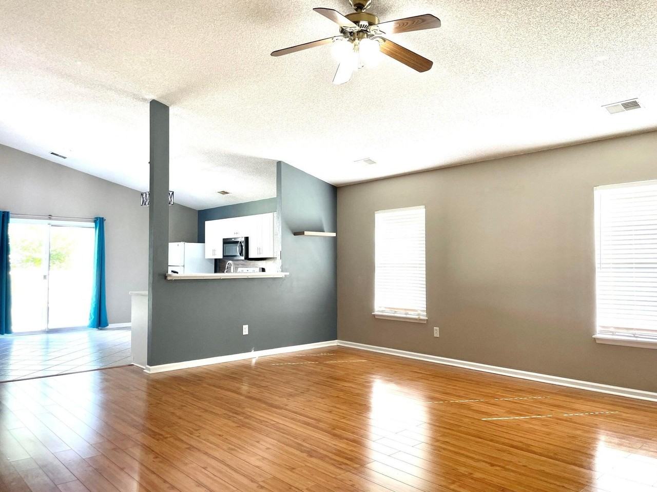 118 Dundalk Ct - Photo 3 of 14