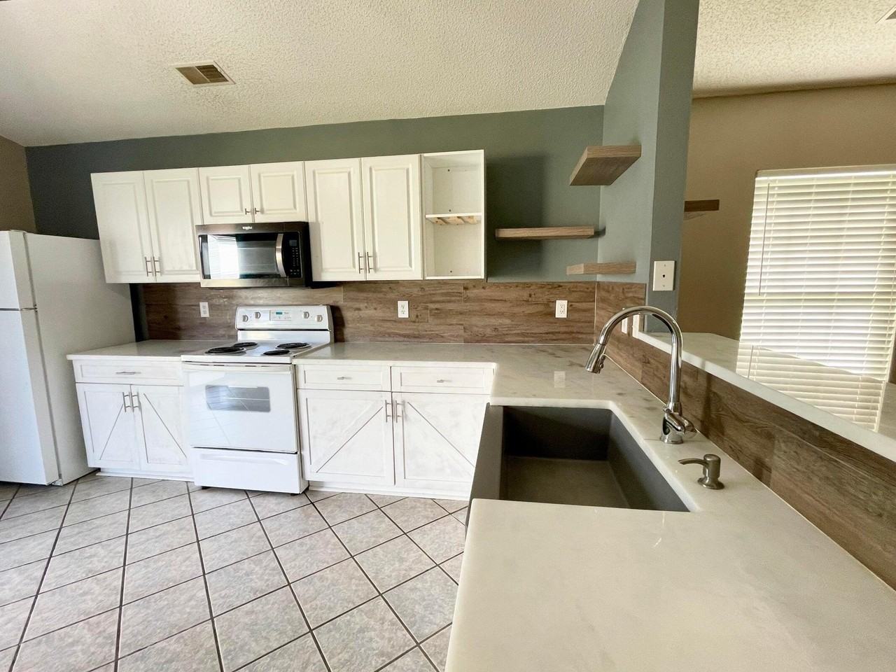 118 Dundalk Ct - Photo 6 of 14