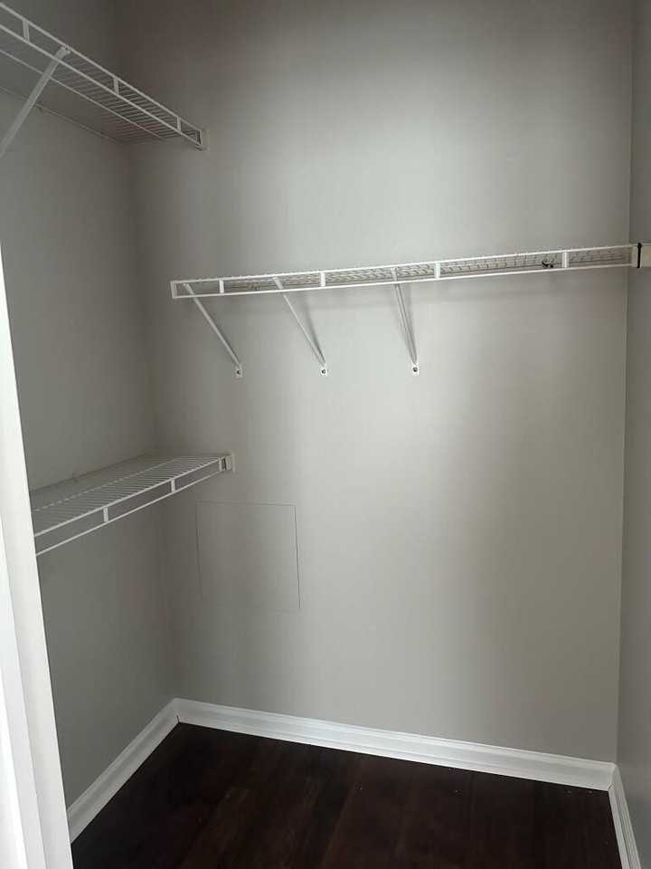 1831 Chatelain Way - Photo 6 of 7