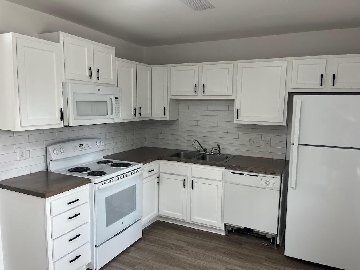 1 S Anderson Ave Apt B #B - Photo 4 of 9