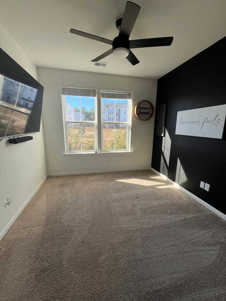 841 Recess Point Dr - Photo 3 of 18