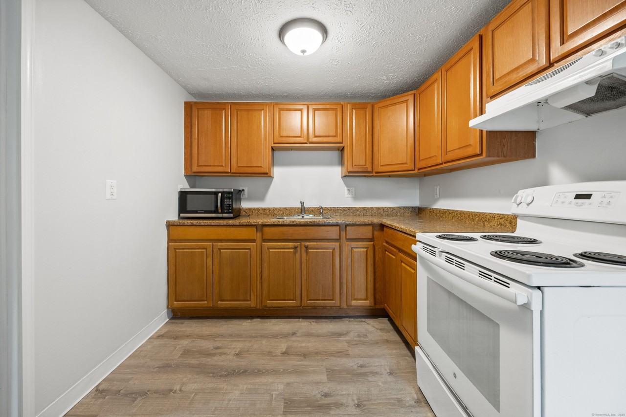 9 Guiel Pl #1 - Photo 3 of 15