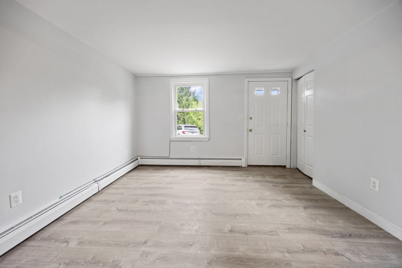 9 Guiel Pl #1 - Photo 6 of 15