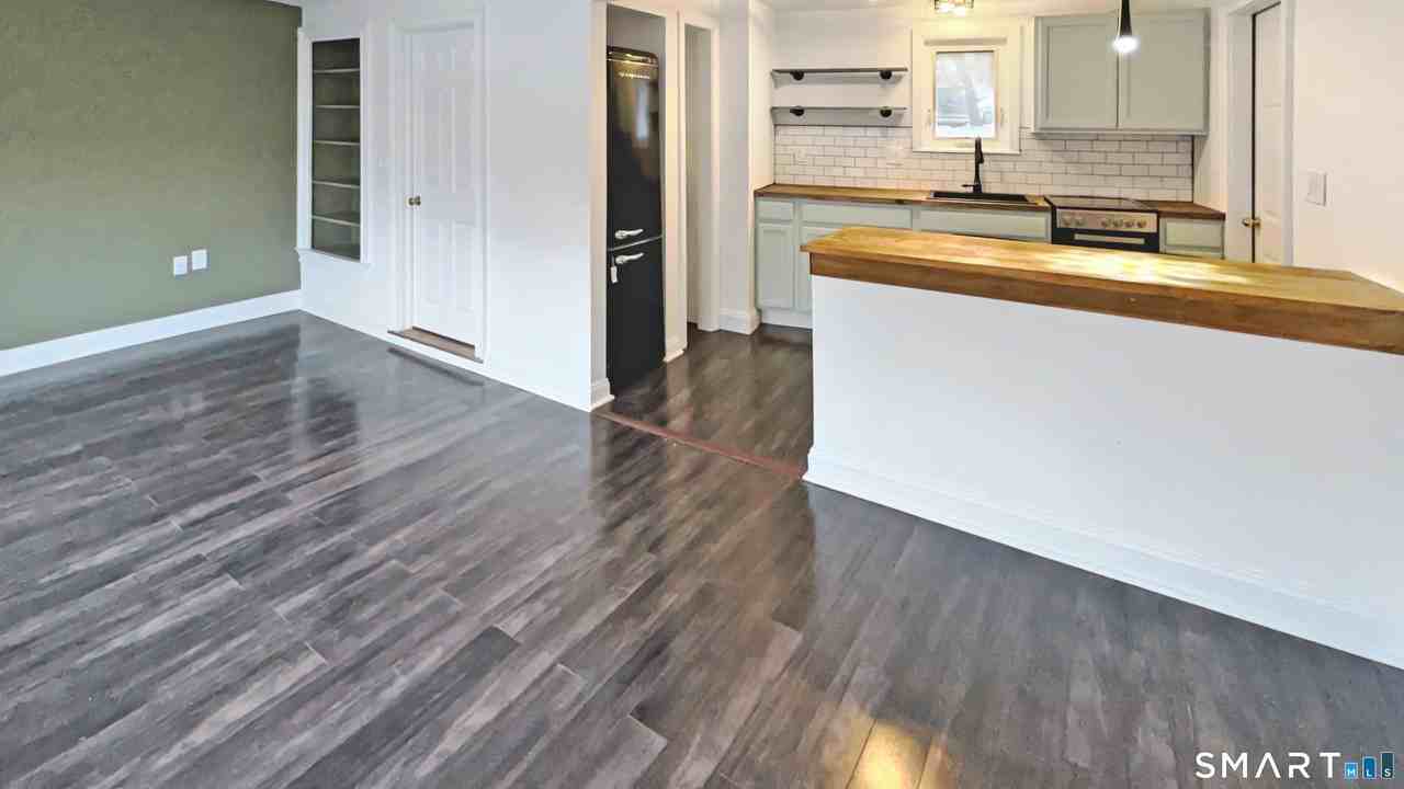 18 Riverside Ave #2ndFL - Photo 2 of 6