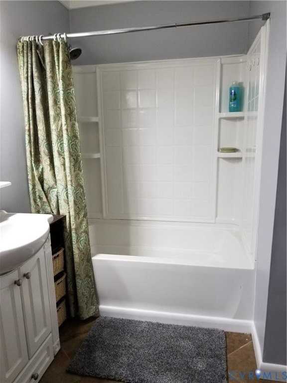 139 Pike St - Photo 3 of 11