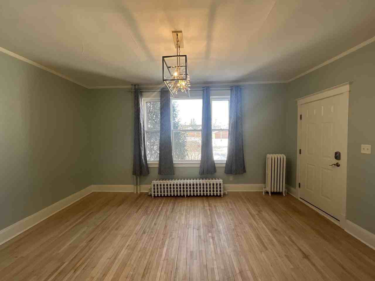 1824 John Ave - Photo 3 of 18