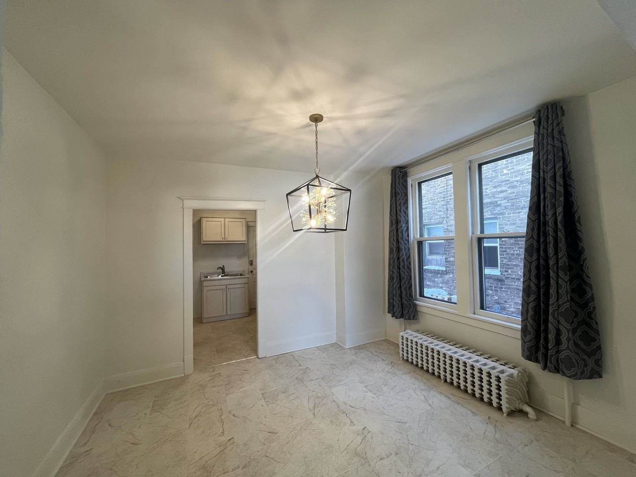 1824 John Ave - Photo 4 of 18