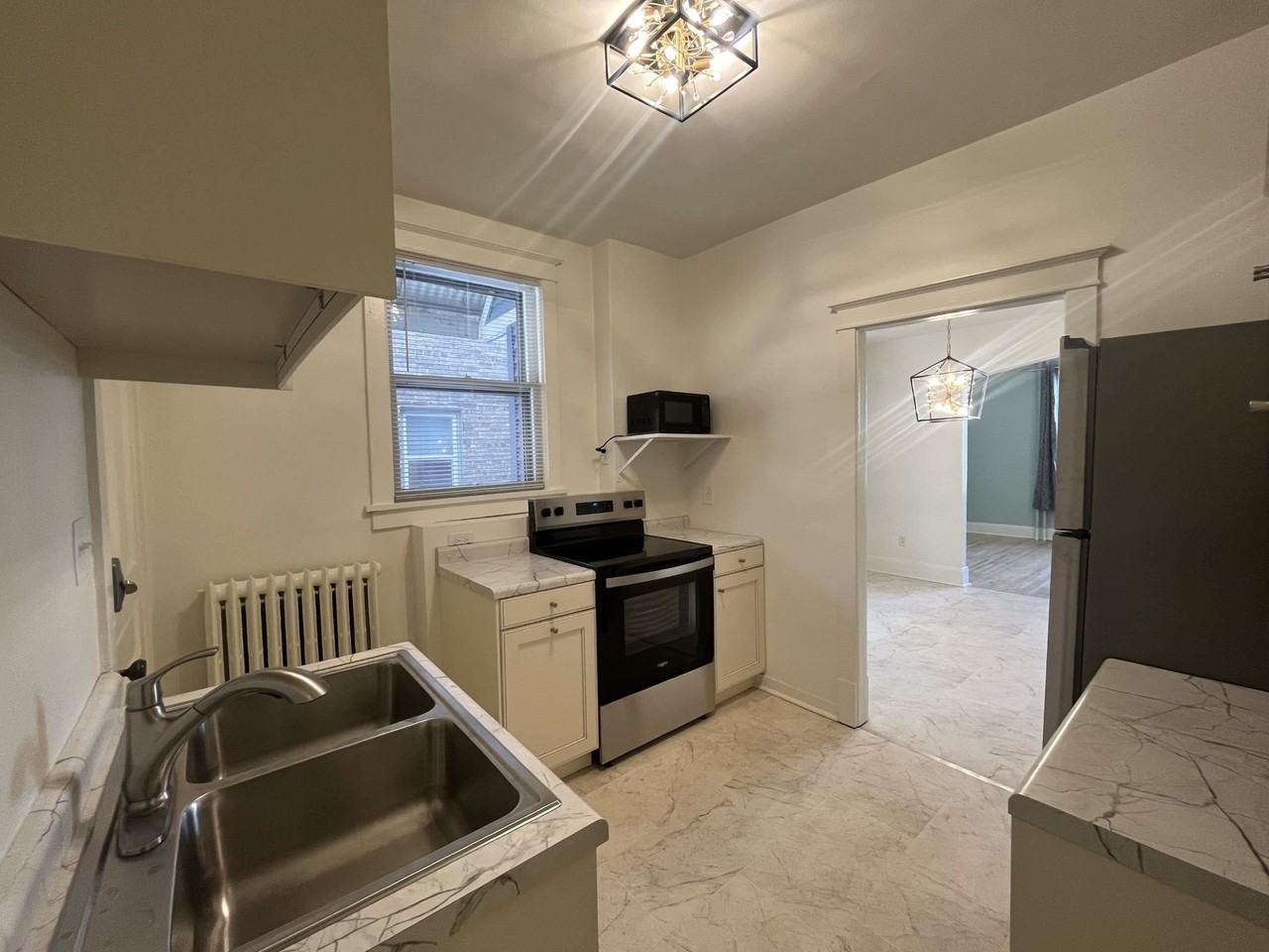 1824 John Ave - Photo 6 of 18