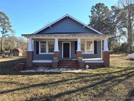 featured image of 802 Dunn Rd