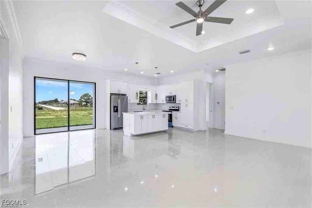 3212 Vera Ct - Photo 3 of 19