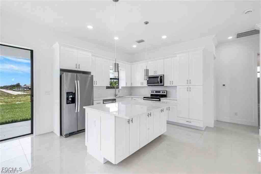 3212 Vera Ct - Photo 7 of 19