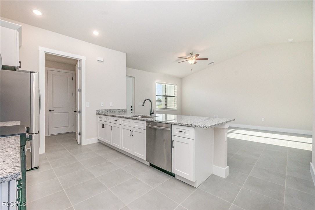 3039 Nw 2nd Pl - Photo 4 of 17