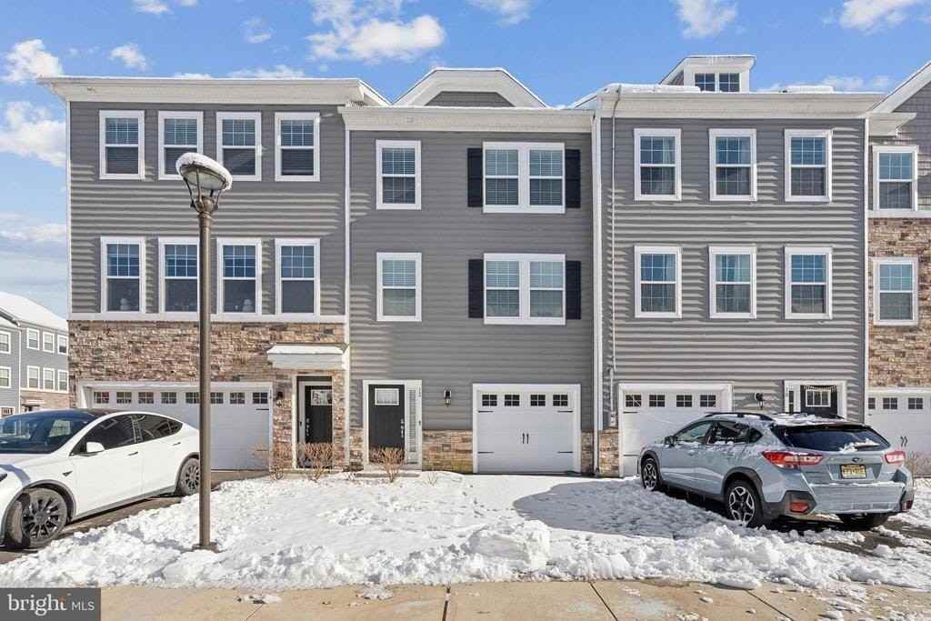 12 Palermo Ln - Photo 2 of 25