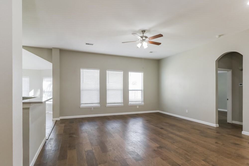 15830 Mossy Shores Ct - Photo 3 of 16