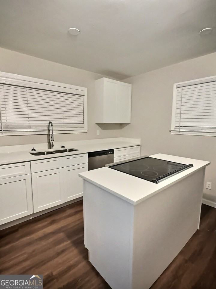 2311 Cherry Blossom Dr Sw - Photo 6 of 7