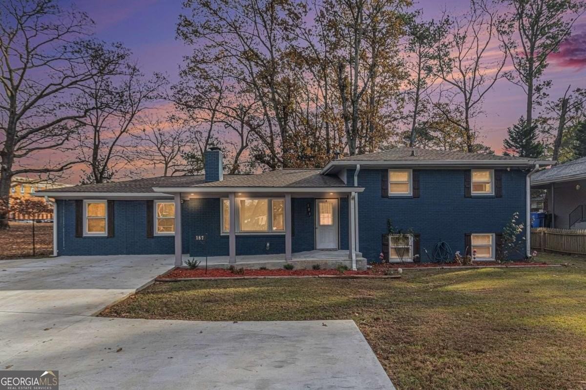 187 Hamilton E Holmes Dr Nw