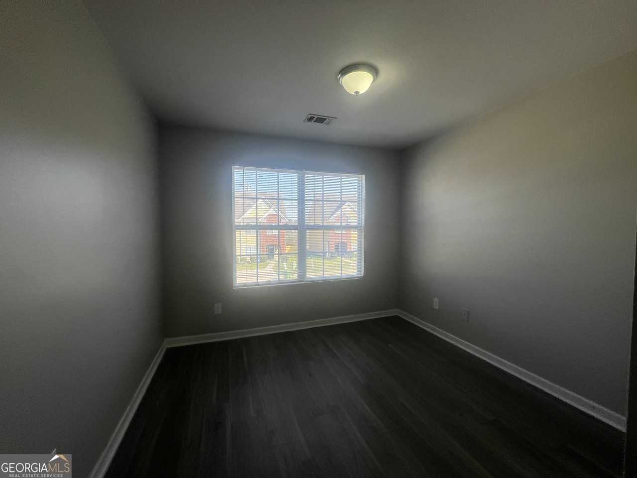1005 Mill Creek Way Apt B #B - Photo 5 of 11