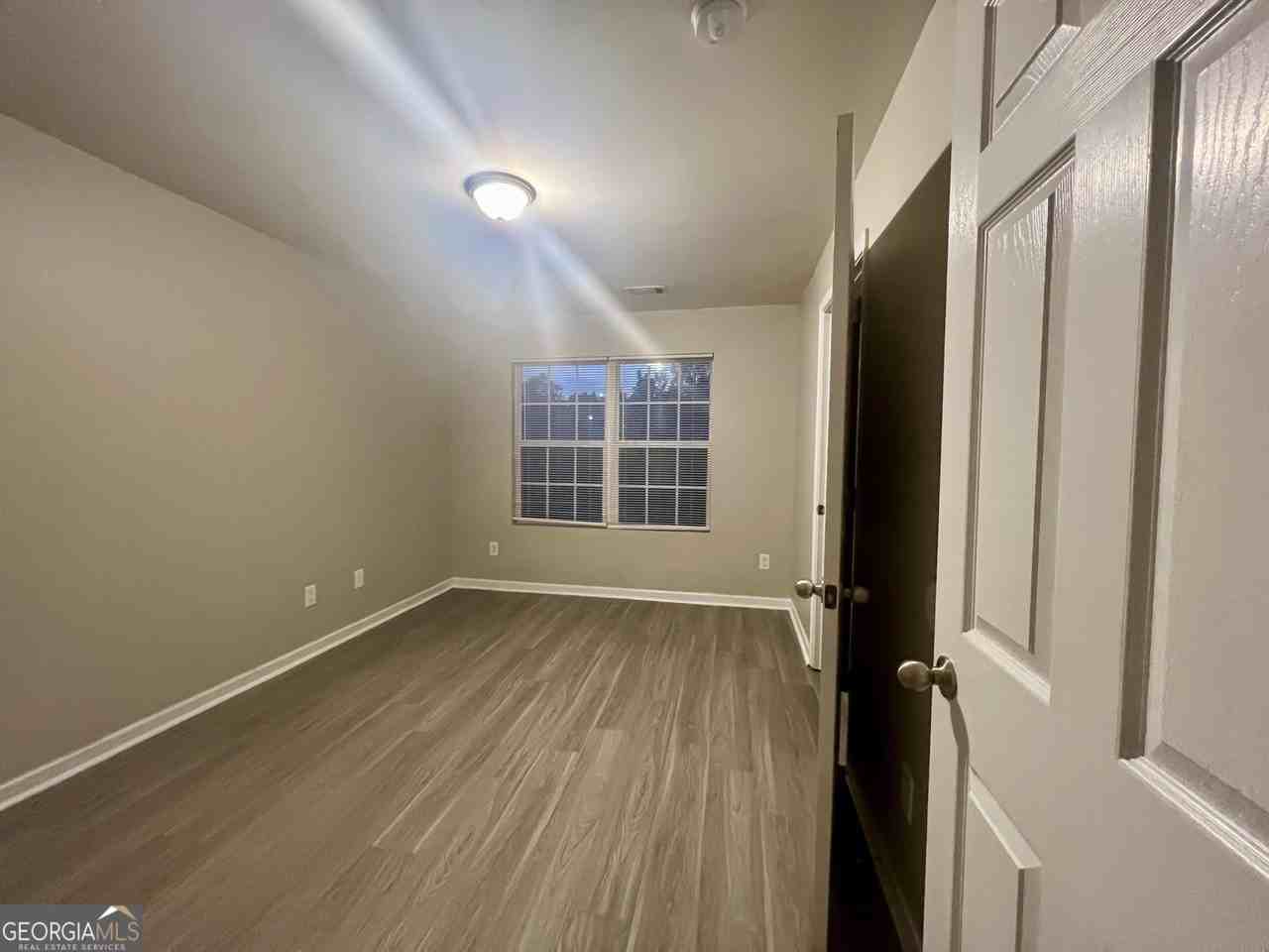 1005 Mill Creek Way Apt B #B - Photo 6 of 11