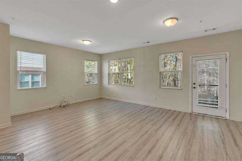 1938 Millstream Holw - Photo 4 of 16