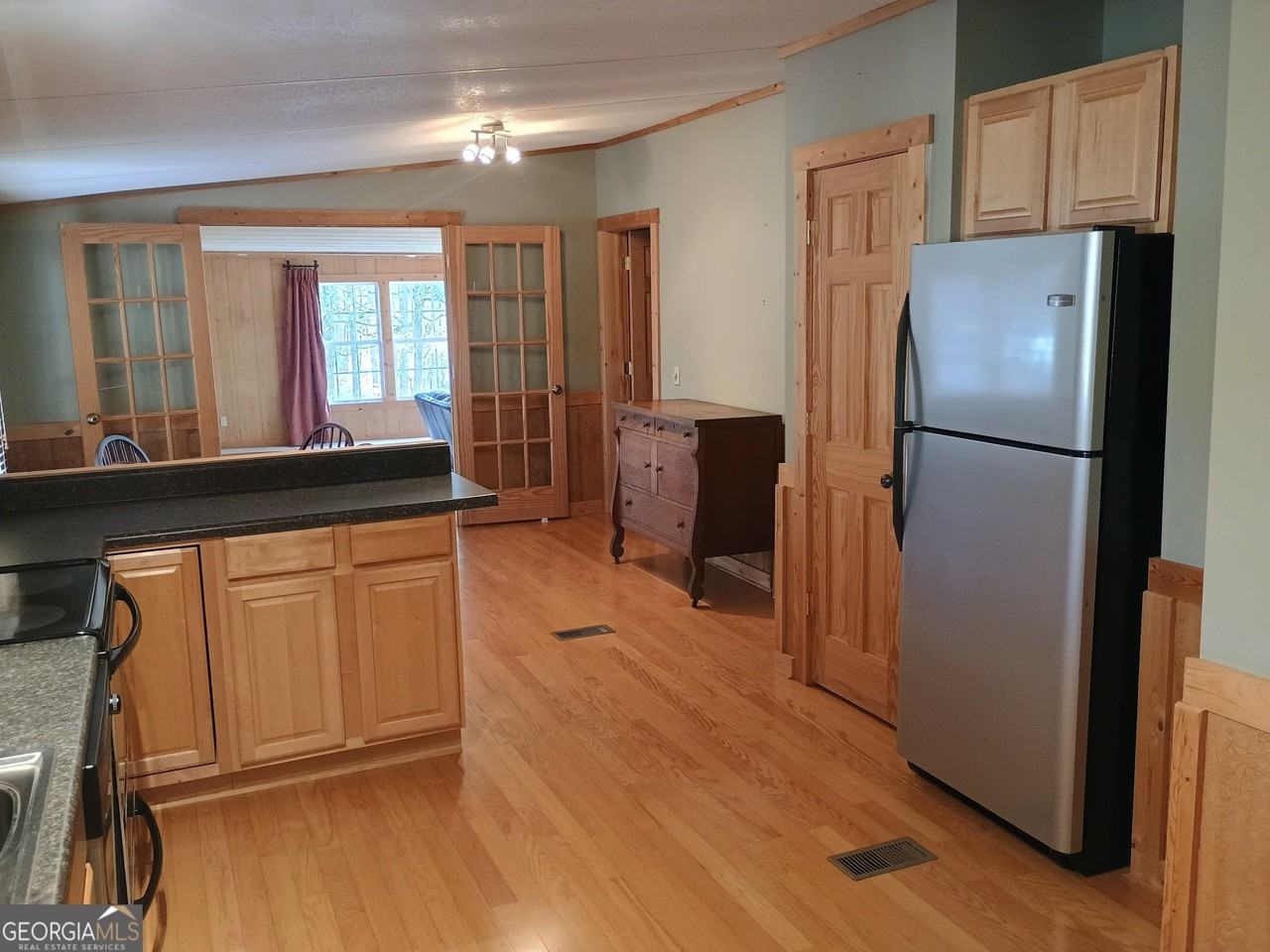 2832 N Holcomb Dr - Photo 6 of 31