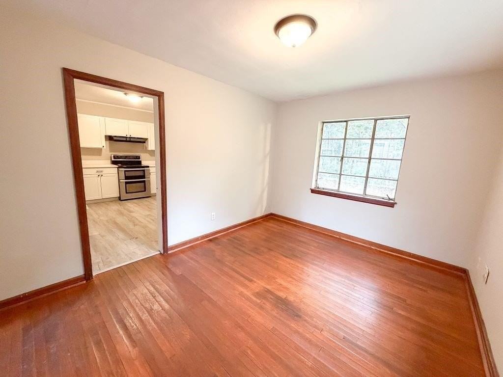 51 Sherwood Dr - Photo 6 of 18