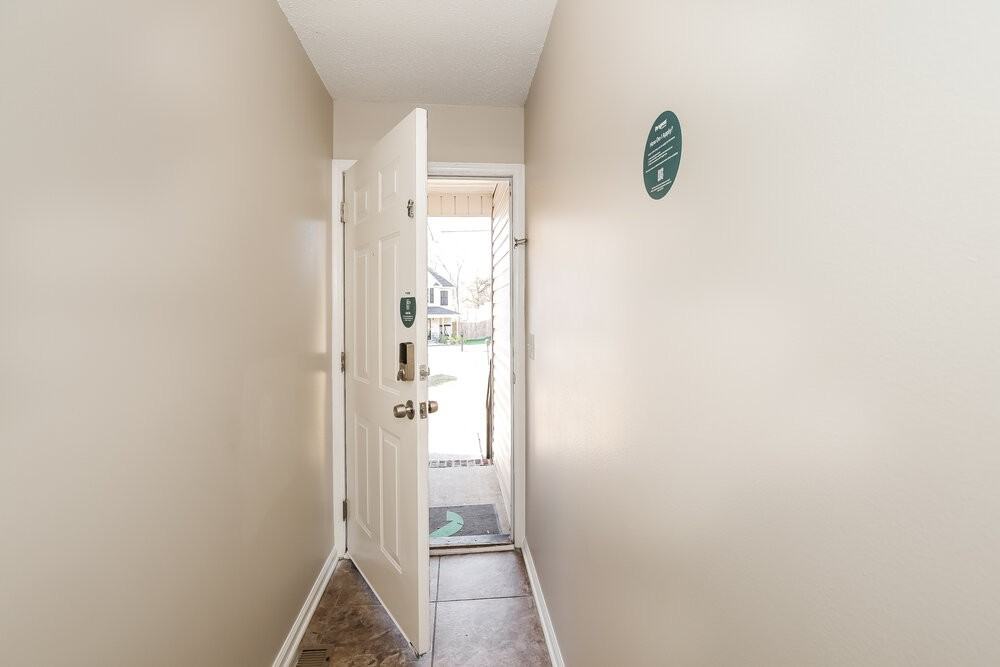 301 Oferrell St - Photo 4 of 16