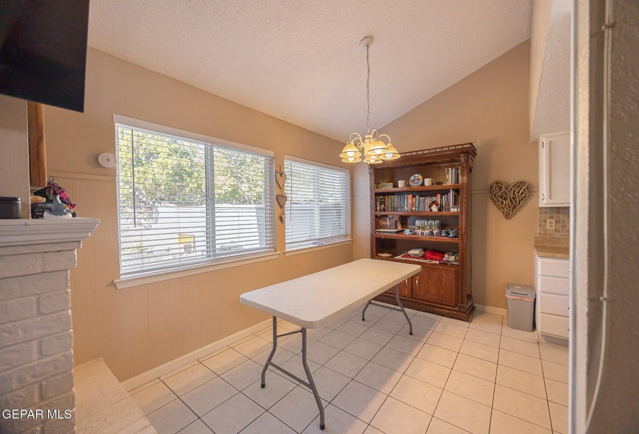 2009 Bobby Jones Dr Apt B #B - Photo 4 of 20