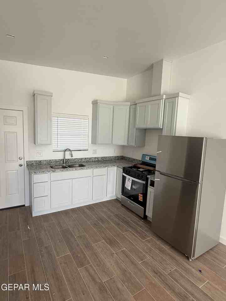 7746 Kiely Rd - Photo 2 of 9