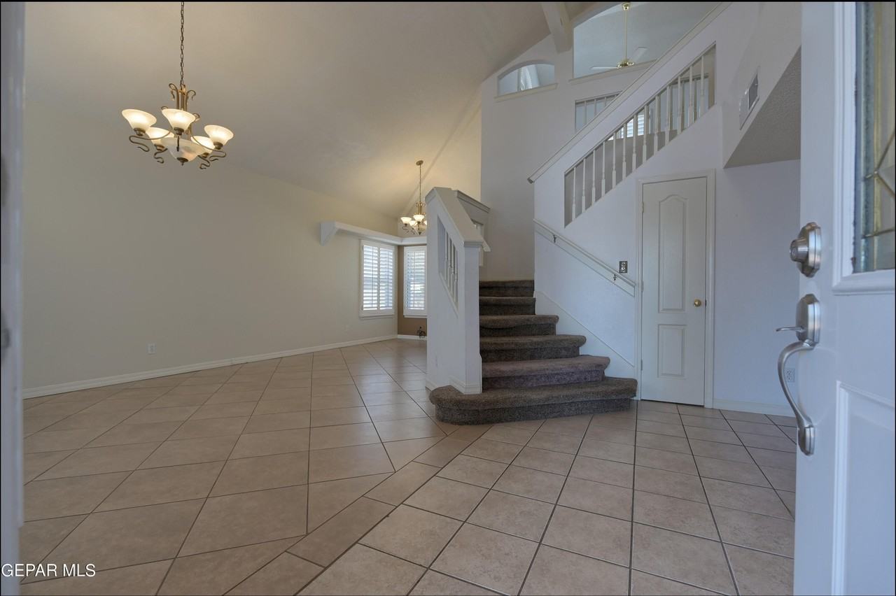 7097 Tierra Roja St - Photo 7 of 50