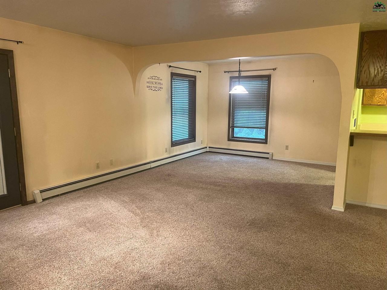 227 Woodridge St #8 - Photo 2 of 11