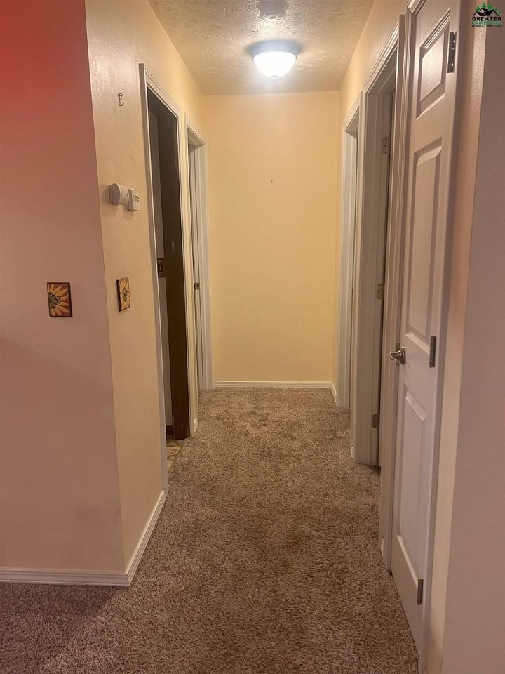 227 Woodridge St #8 - Photo 6 of 11