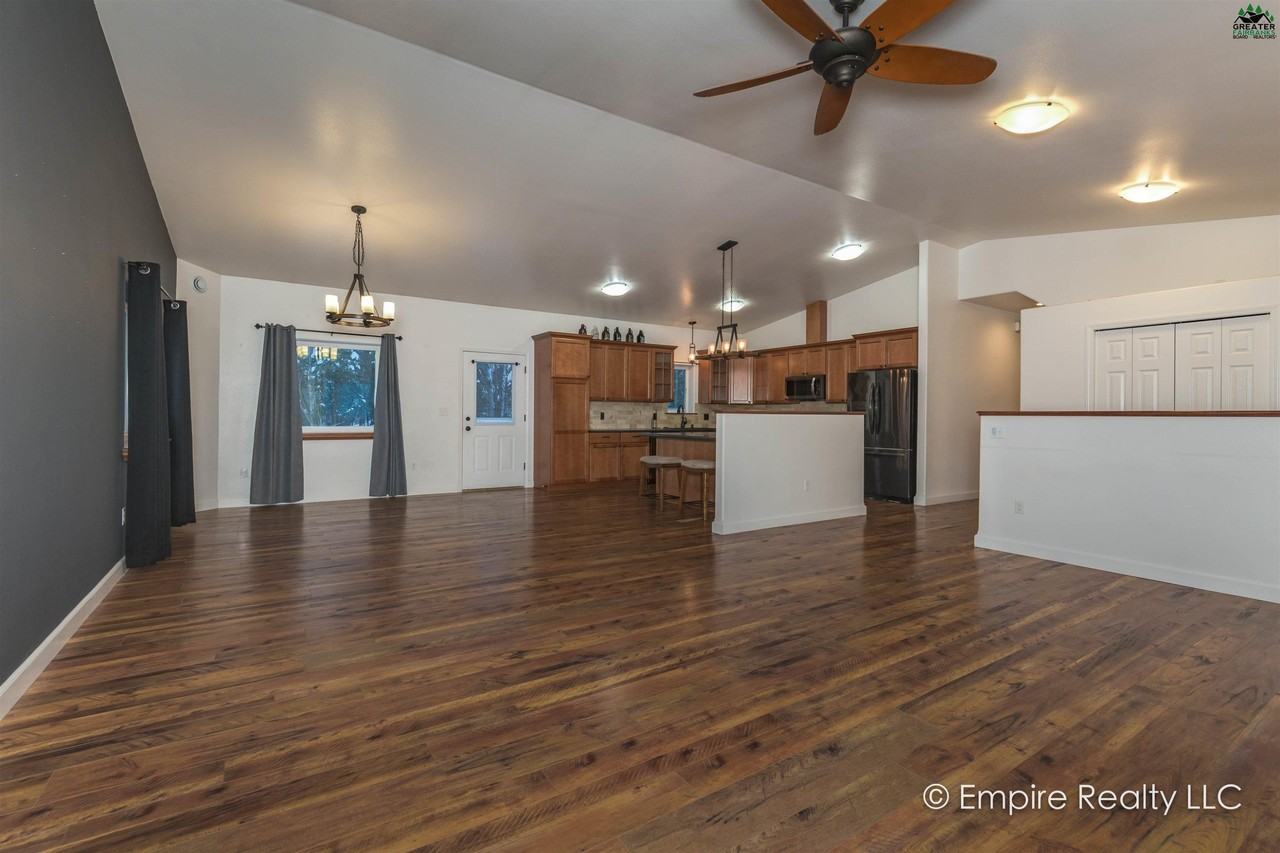 2117 Starfox Dr - Photo 7 of 21