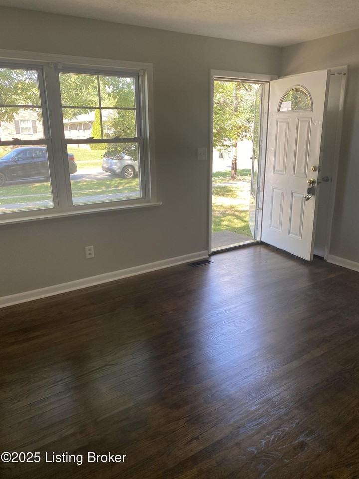 3603 Cedarwood Way - Photo 2 of 24