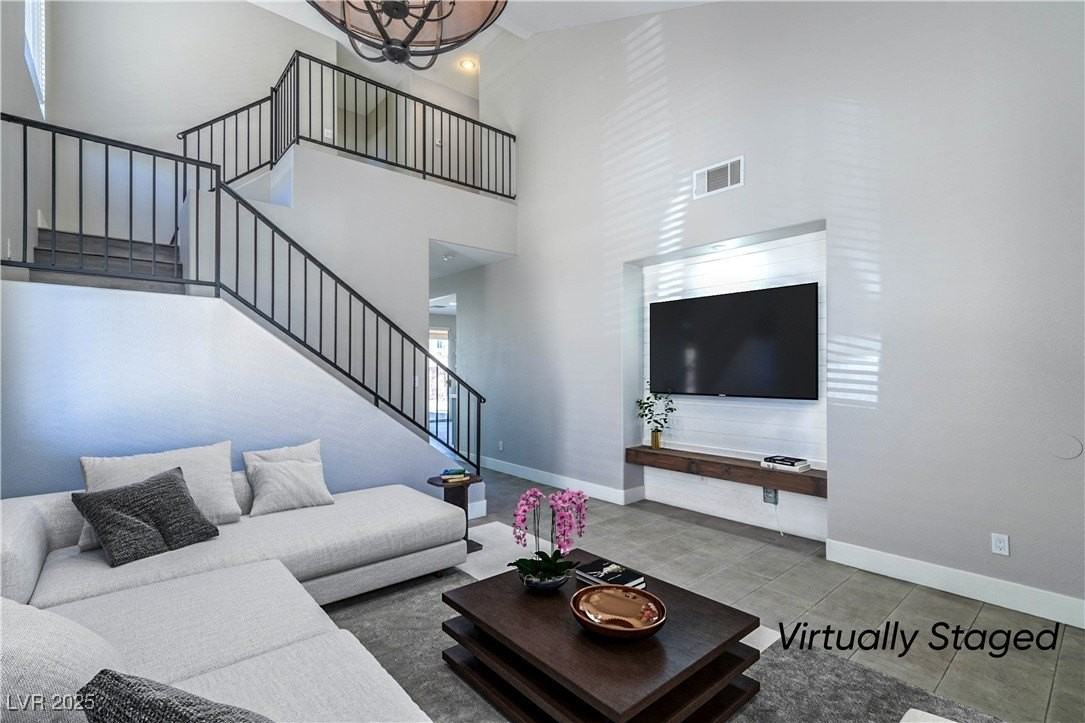 675 Pacific Cascades Dr - Photo 4 of 17