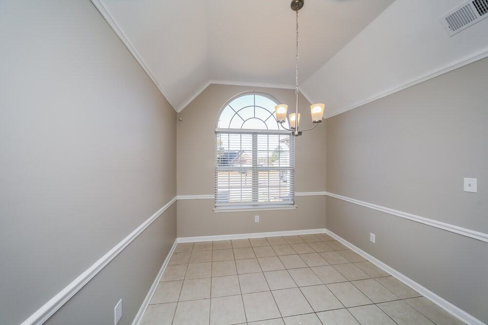 1436 Siskin Dr - Photo 6 of 16