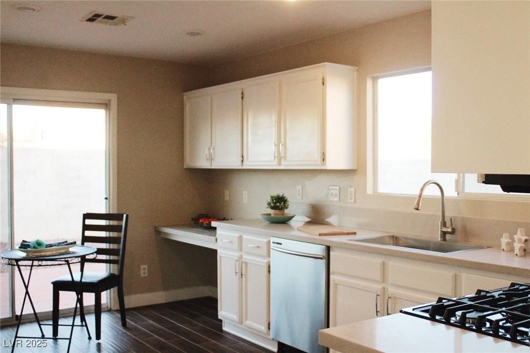 8366 Woodland Prairie Ave - Photo 5 of 18