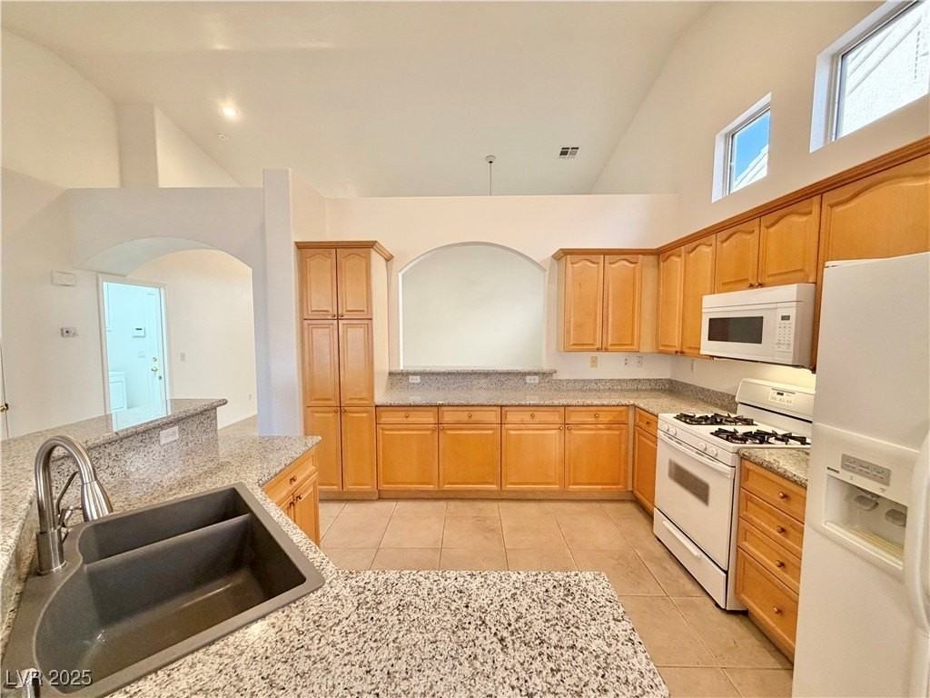 2842 Altair St - Photo 7 of 22