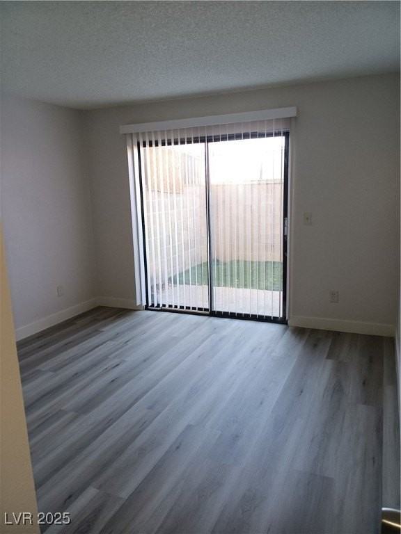 1215 Mews Ln - Photo 6 of 11