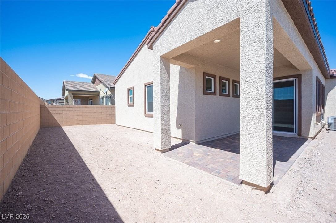 117 Royal Cascade Ave - Photo 3 of 39