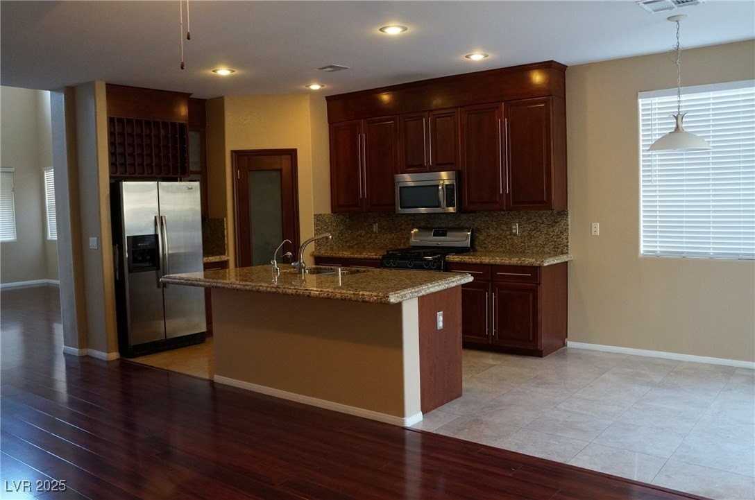 235 Crooked Tree Dr - Photo 5 of 34